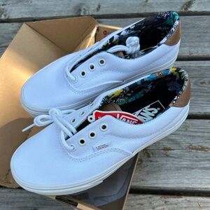 Vans Classic C&L Era 59 Sneakers, True White/Multi Floral, 6W, Skate Shoes